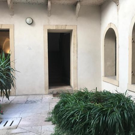 Palazzo Della Torre Room เวโรนา ภายนอก รูปภาพ